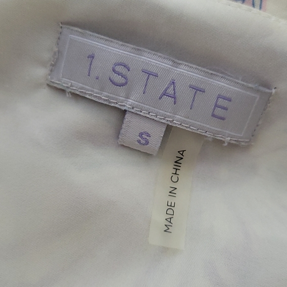 1 State Yellow Aster Garden Floral Drape Front V-neck Romper - Picture 8 of 10